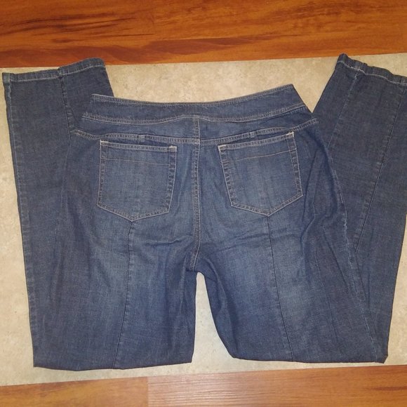 Womens Bandolino Stretch Jeans Sz 12 Denim Dark Wash Zipper Pockets Front Seam - Picture 4 of 8